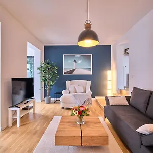 Stilvolle Stadtwohnungen I Komfort & Charme Apartment